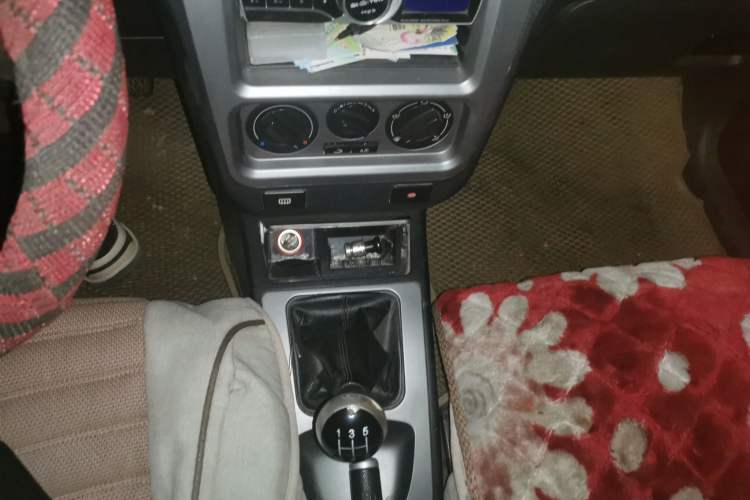 Used Geely Auto Liberty Ship 2012 1.3L Manual Fashion II Gear Lever
