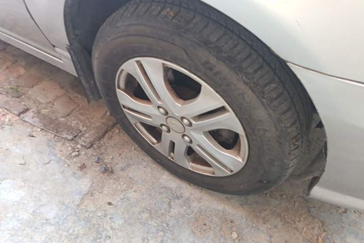 Used Geely Auto Liberty Ship 2012 1.3L Manual Fashion II Right Front Wheel Hub