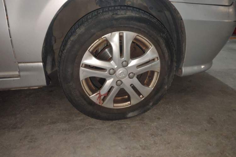 Used Geely Auto Liberty Ship 2012 1.3L Manual Fashion II Right Front Wheel Hub