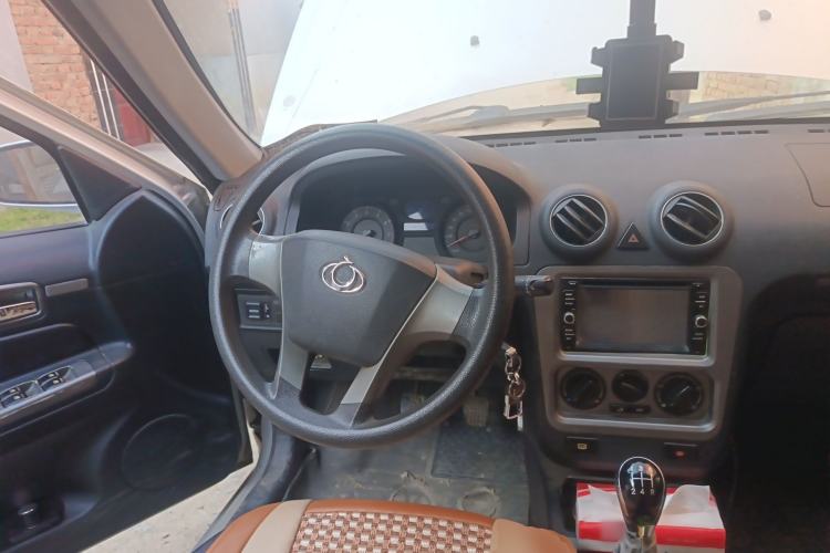 Used Geely Auto Liberty Ship 2012 1.3L Manual Fashion II Steering Wheel