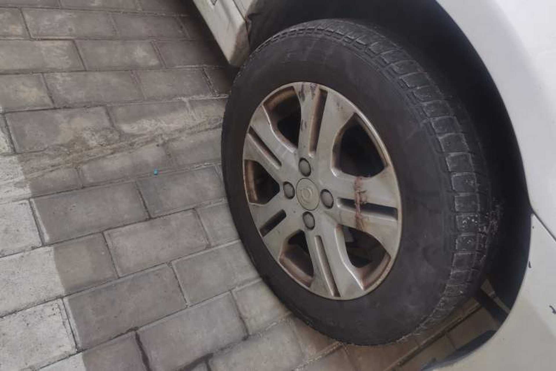 Used Geely Auto Liberty Ship 2012 1.3L Manual Fashion II Right Front Wheel Hub
