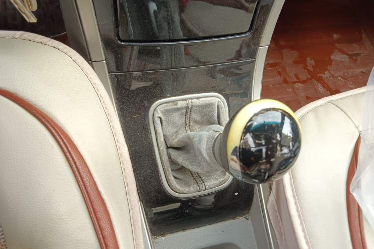 Used Geely Auto Liberty Ship 2013 1.0L Manual Overdrive Model Gear Lever