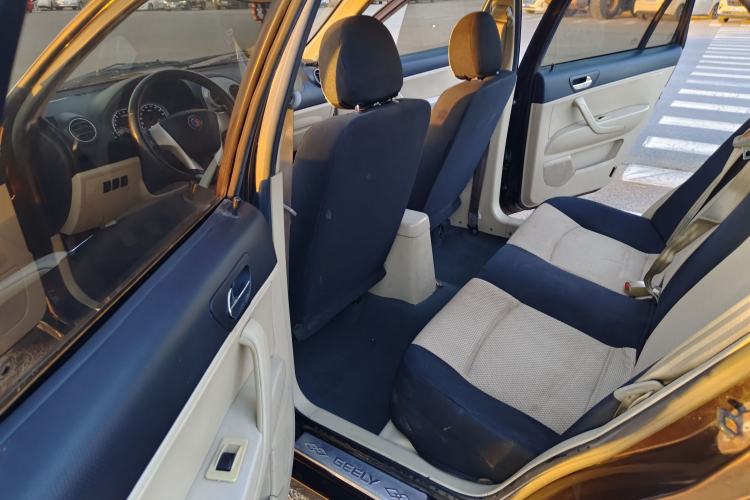Used Geely Auto Liberty Ship 2015 1.3L Manual Happiness Model Interior 3
