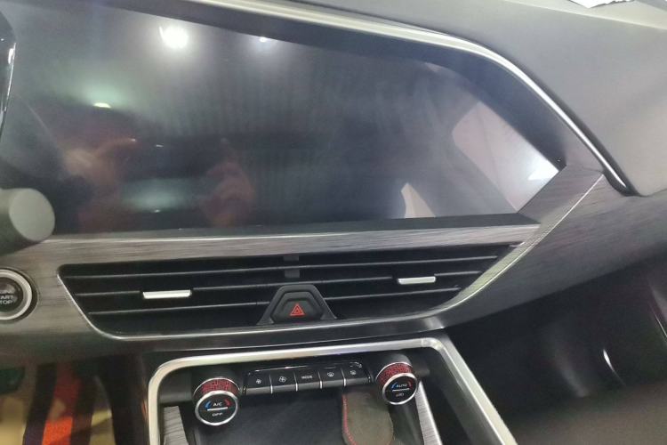 Used Geely Auto Monjaro 2020 High-Energy Edition 350T Yáoxīngzhě Interior 6