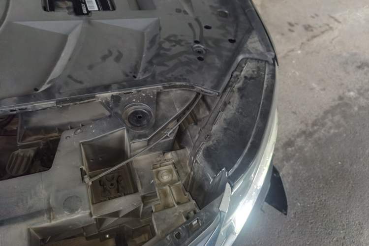 Used Geely Auto Monjaro 2020 High-Energy Edition 350T Yáoxīngzhě Engine Bay Left