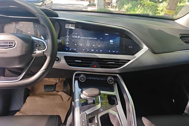 Used Geely Auto Monjaro 2019 Facelift 300T Yaxingzhe Audio And AC Panel