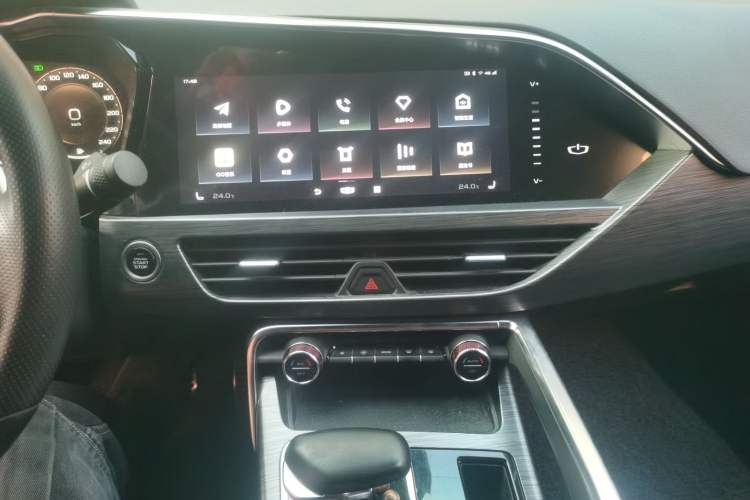 Used Geely Auto Monjaro 2019 350T Dark Knight Limited Edition Audio And AC Panel