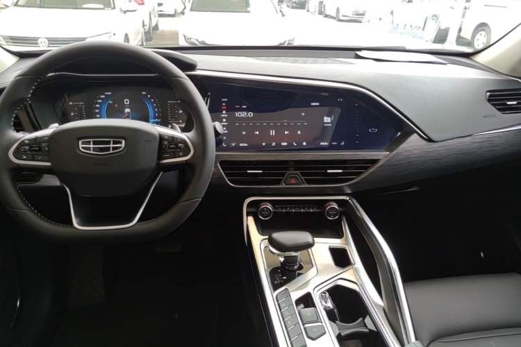 Used Geely Auto Monjaro 2019 Facelift 350T YAOXINGZHE Audio And AC Panel