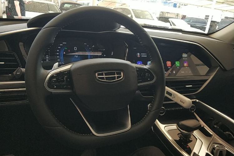 Used Geely Auto Monjaro 2019 Facelift 350T YAOXINGZHE Center Console