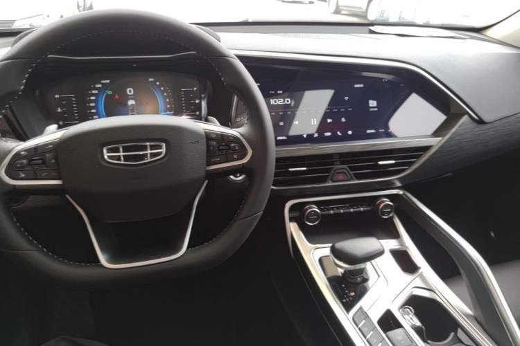 Used Geely Auto Monjaro 2019 Facelift 350T YAOXINGZHE Center Console