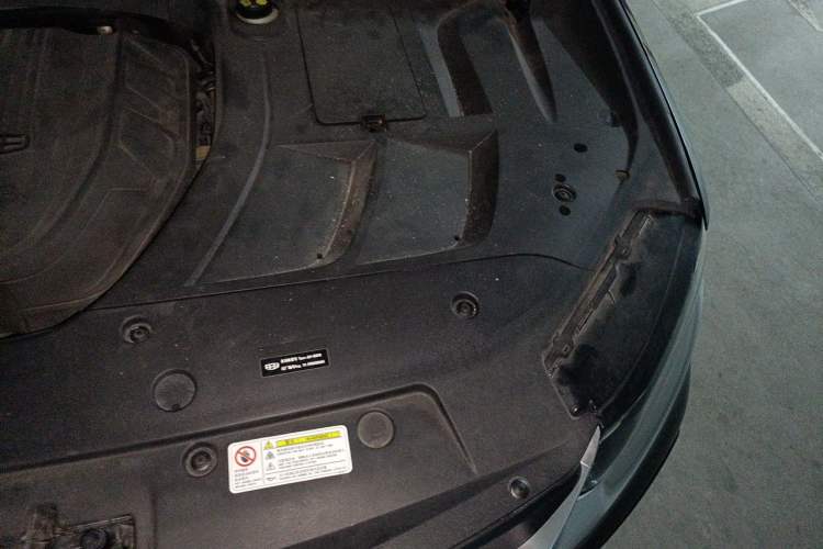 Used Geely Auto Monjaro 2019 Facelift 300T Yaxingzhe Engine Bay Left