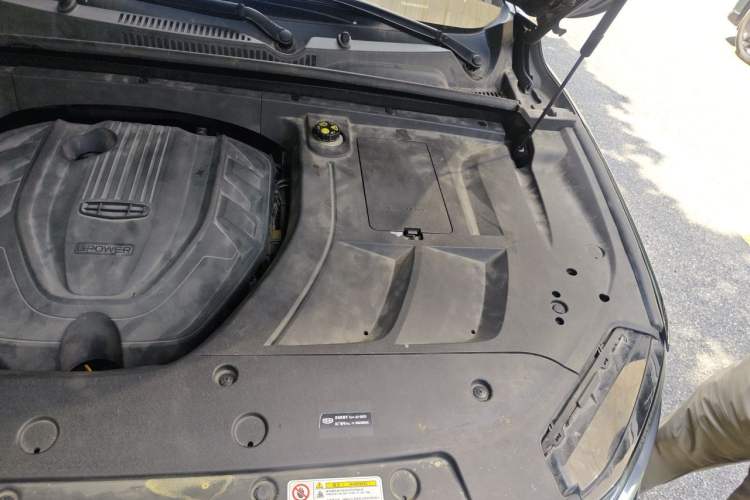 Used Geely Auto Monjaro 2019 300T Explorer Engine Bay Left