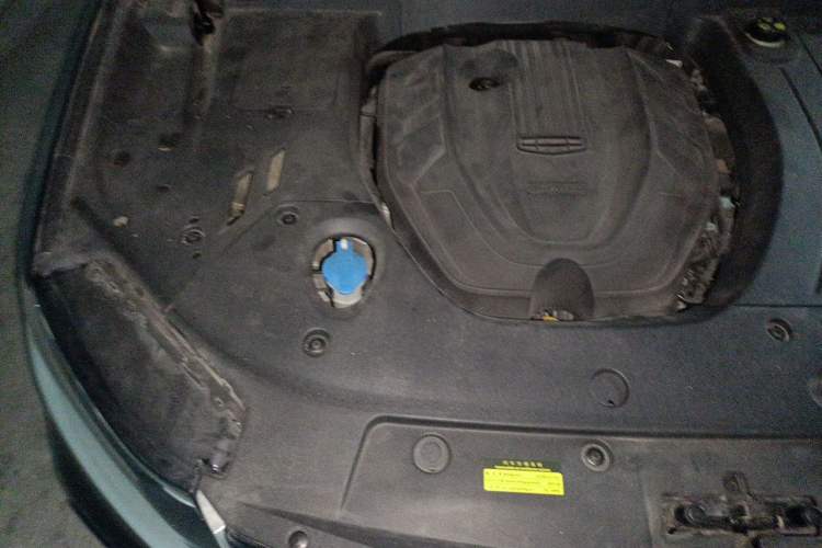 Used Geely Auto Monjaro 2019 Facelift 300T Yaxingzhe Engine Bay Right