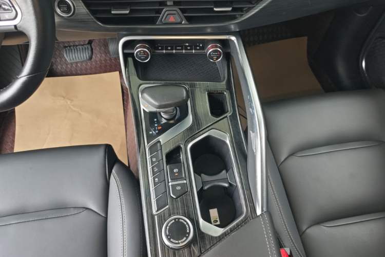 Used Geely Auto Monjaro 2019 Facelift 350T YAOXINGZHE Gear Lever