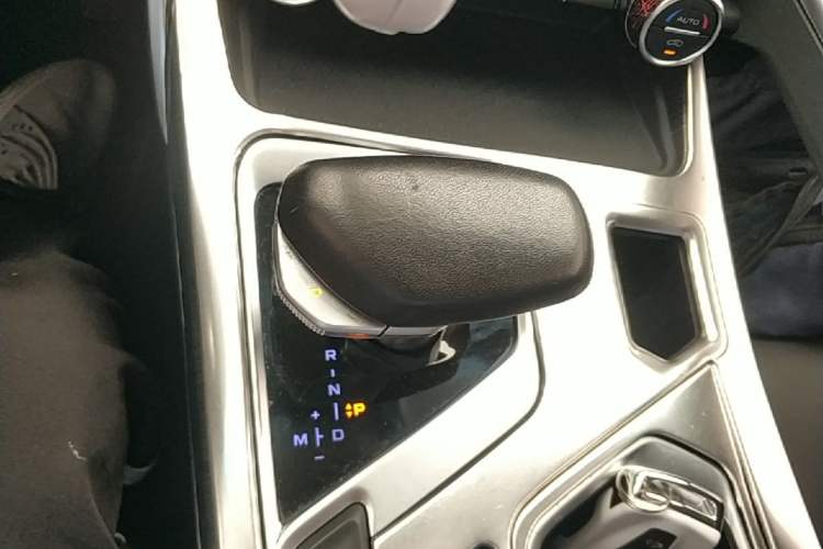 Used Geely Auto Monjaro 2019 Facelift 350T YAOXINGZHE Gear Lever