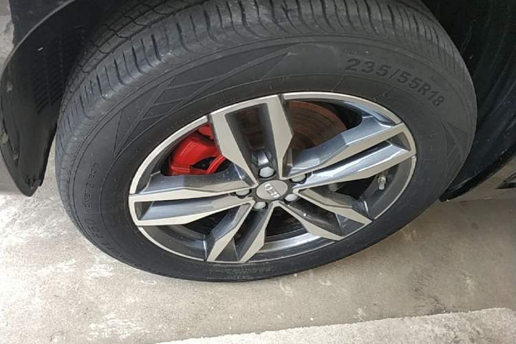Used Geely Auto Monjaro 2019 Facelift 350T YAOXINGZHE Left Front Wheel Hub