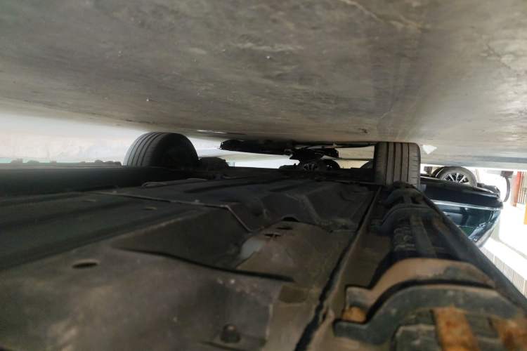 Used Geely Auto Monjaro 2019 350T Yuxingzhe Left Side Sill