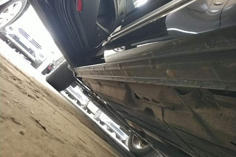 Used Geely Auto Monjaro 2019 Facelift 350T YAOXINGZHE Left Side Sill