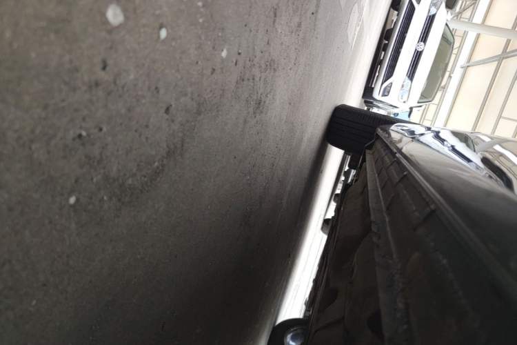 Used Geely Auto Monjaro 2019 Facelift 350T YAOXINGZHE Left Side Sill
