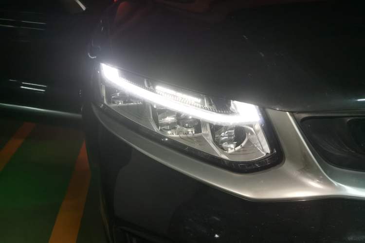 Used Geely Auto Monjaro 2019 300T YAOXINGZHE Right Front Headlight
