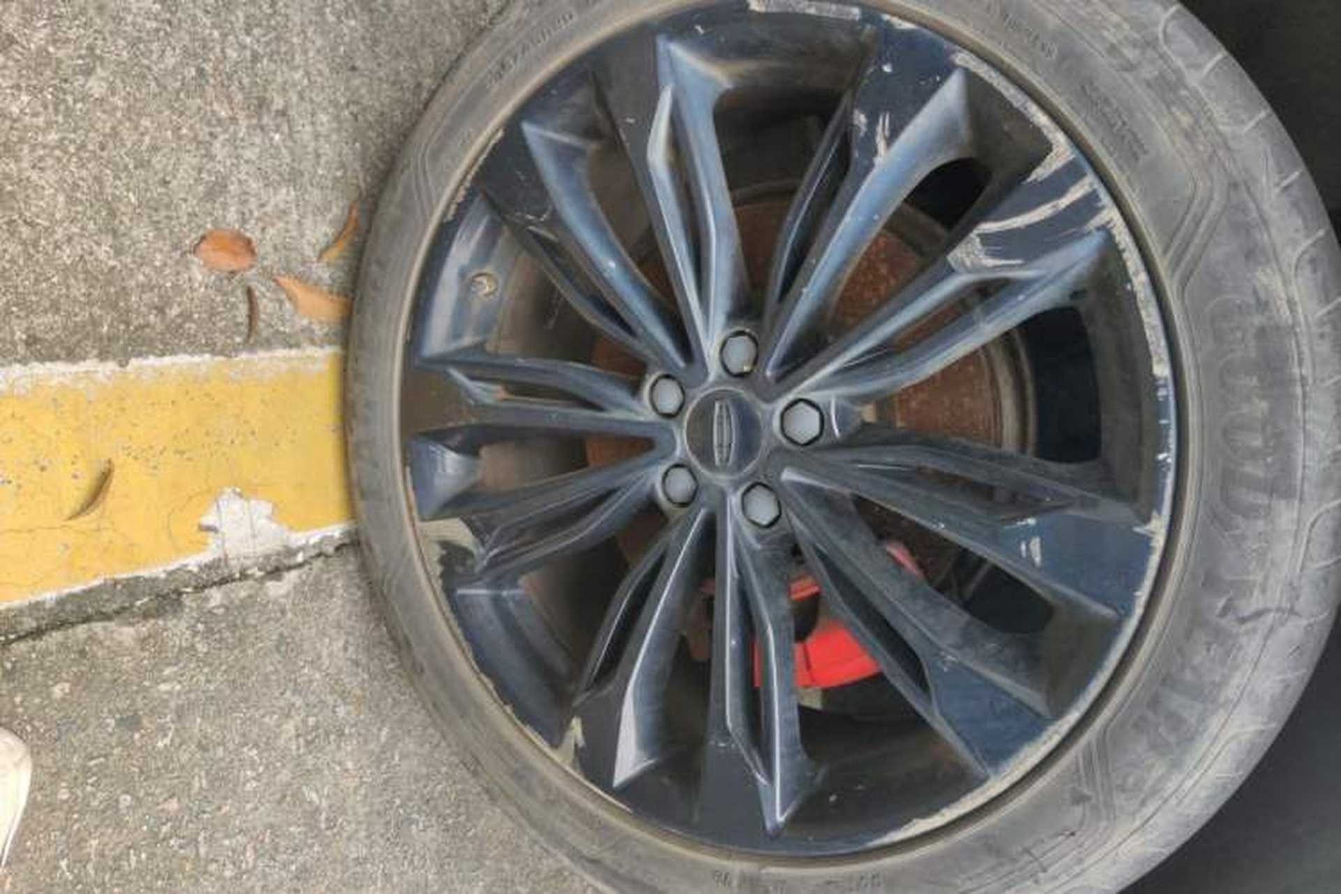 Used Geely Auto Monjaro 2019 350T Dark Knight Limited Edition Right Front Wheel Hub