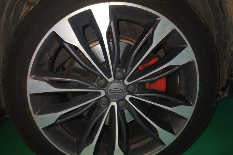 Used Geely Auto Monjaro 2019 350T Yuxingzhe Right Front Wheel Hub