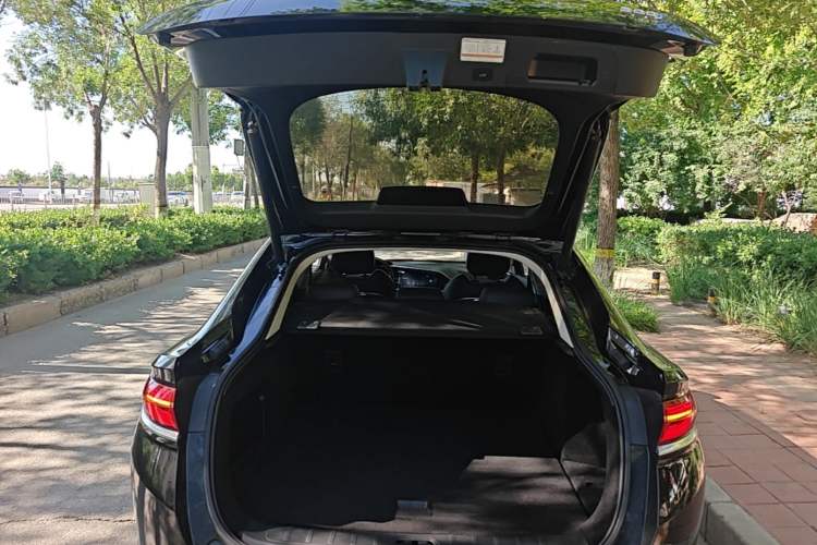 Used Geely Auto Monjaro 2019 Facelift 300T Yaxingzhe Trunk