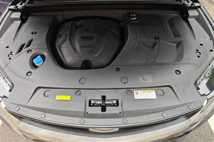 Used Geely Auto Monjaro 2019 300T YAOXINGZHE Engine Bay