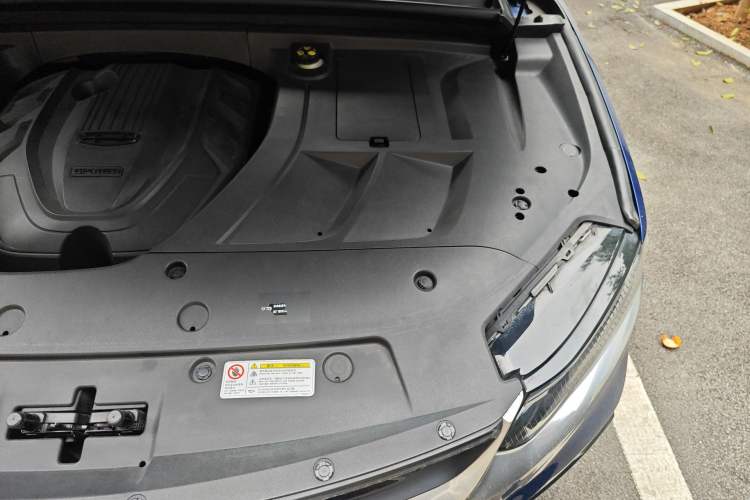 Used Geely Auto Monjaro 2019 300T YAOXINGZHE Engine Bay Left