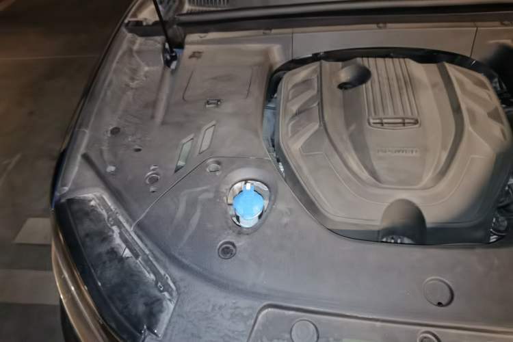 Used Geely Auto Monjaro 2019 300T YAOXINGZHE Engine Bay Right