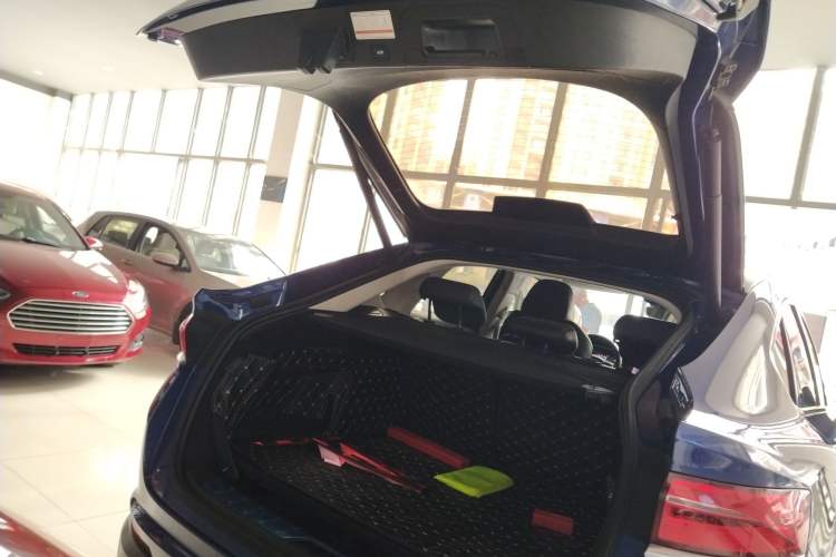 Used Geely Auto Monjaro 2019 300T YAOXINGZHE Trunk