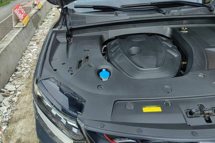 Used Geely Auto Monjaro 2019 350T YAOXINGZHE Engine Bay Right