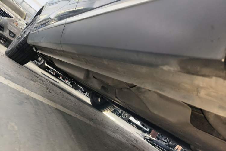 Used Geely Auto Monjaro 2019 300T YAOXINGZHE Left Side Sill