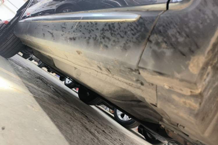 Used Geely Auto Monjaro 2019 300T YAOXINGZHE Right Side Sill