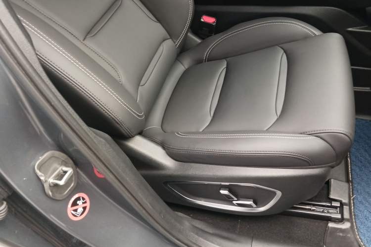 Used Geely Auto Monjaro 2019 350T YAOXINGZHE Right Front Seat
