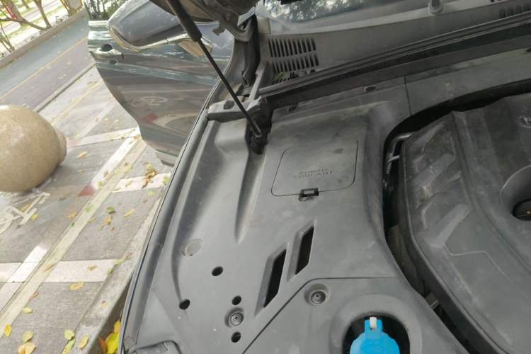 Used Geely Auto Monjaro 2019 350T YAOXINGZHE Engine Bay Right