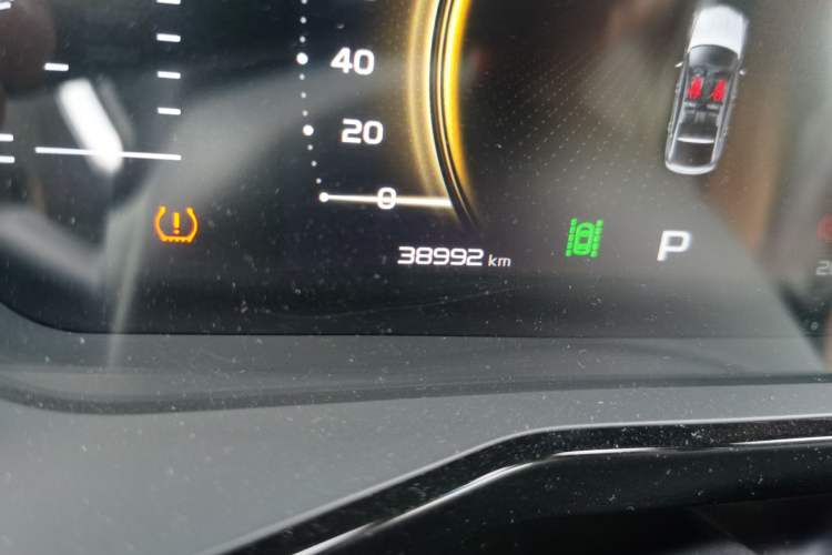 Used Geely Auto Monjaro 2019 350T YAOXINGZHE Odometer Close Up