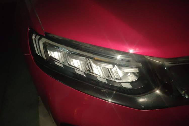 Used Geely Auto Monjaro 2019 350T YAOXINGZHE Right Front Headlight