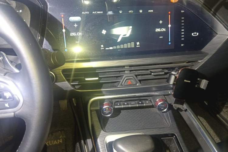 Used Geely Auto Monjaro 2019 Facelift 350T YAOXINGZHE Audio And AC Panel
