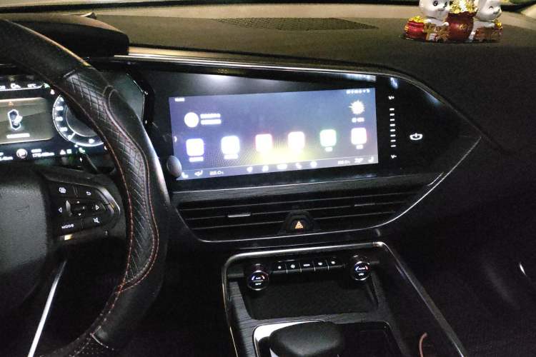 Used Geely Auto Monjaro 2019 350T Yuxingzhe Audio And AC Panel