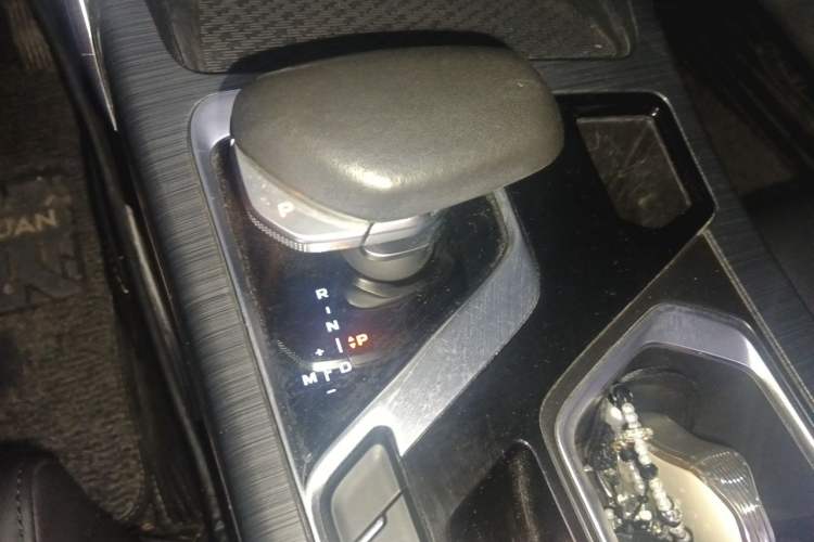 Used Geely Auto Monjaro 2019 Facelift 350T YAOXINGZHE Gear Lever