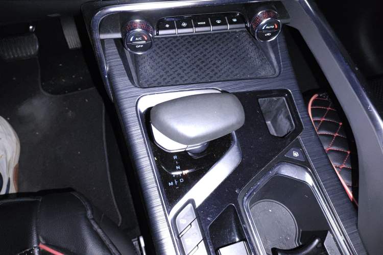 Used Geely Auto Monjaro 2019 350T Yuxingzhe Gear Lever