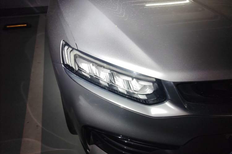 Used Geely Auto Monjaro 2019 Facelift 300T Yaxingzhe Right Front Headlight