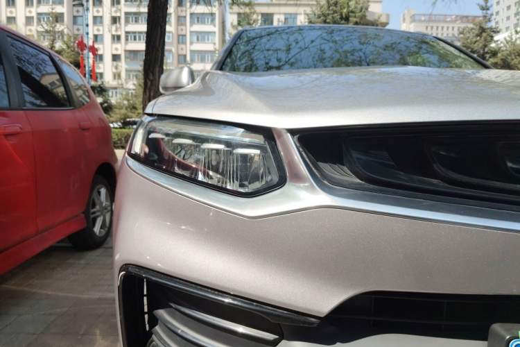 Used Geely Auto Monjaro 2019 300T YAOXINGZHE Right Front Headlight