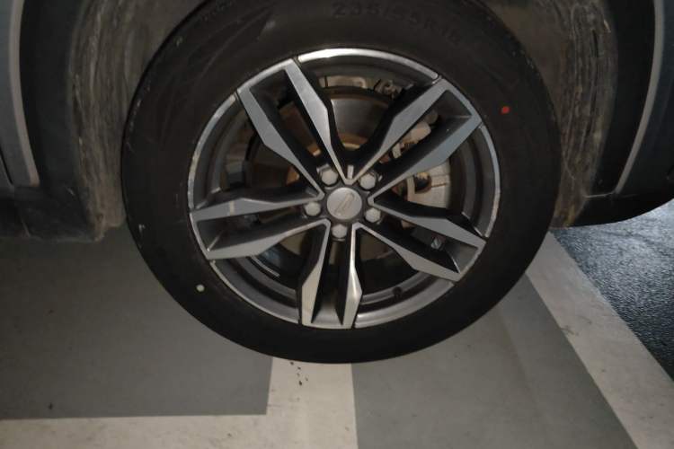 Used Geely Auto Monjaro 2019 Facelift 300T Yaxingzhe Right Front Wheel Hub
