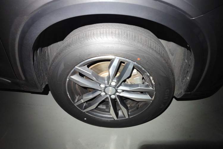 Used Geely Auto Monjaro 2019 Facelift 300T Yaxingzhe Right Front Wheel Hub