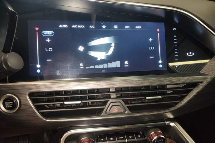 Used Geely Auto Monjaro 2019 350T YAOXINGZHE Audio And AC Panel