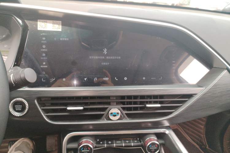 Used Geely Auto Monjaro 2019 Facelift 350T YAOXINGZHE Audio And AC Panel