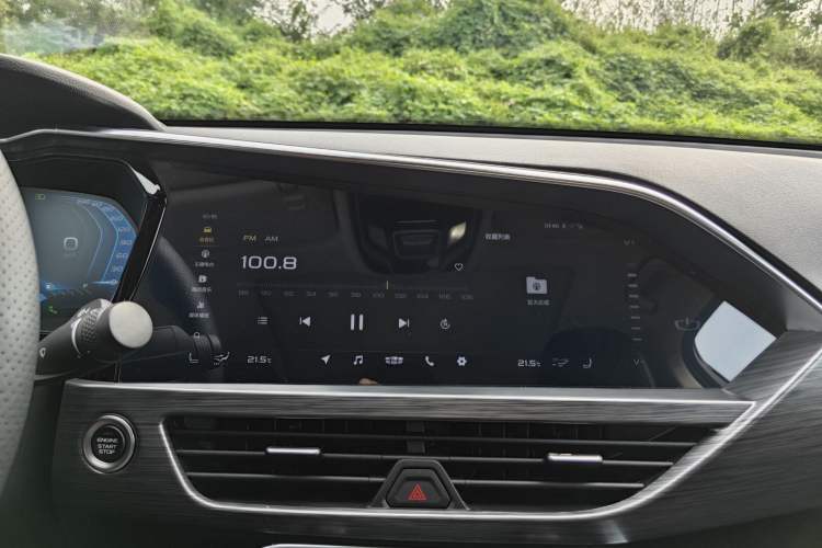 Used Geely Auto Monjaro 2019 350T Yuxingzhe Audio And AC Panel