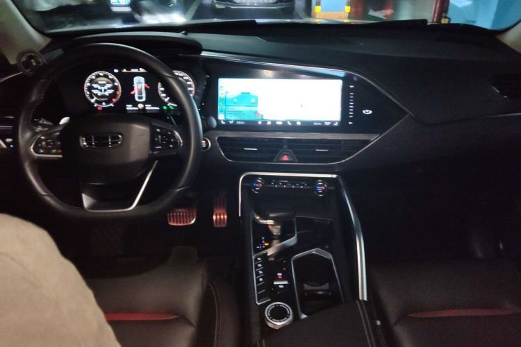 Used Geely Auto Monjaro 2019 350T Yuxingzhe Center Console